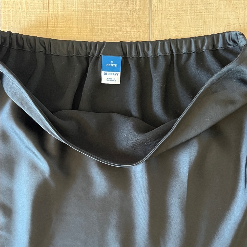 Old Navy Black Satin Midi Skirt - Picture 2 of 4